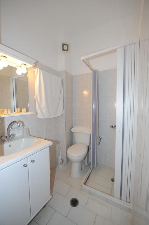 Orfeas Apartments คามารี ภายนอก รูปภาพ