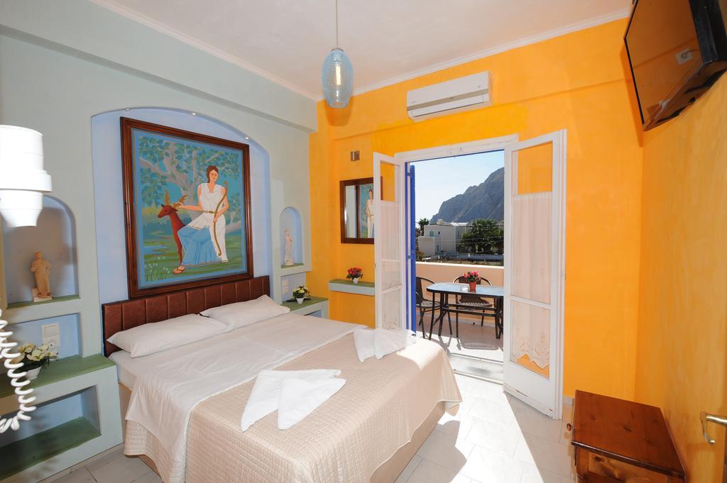 Orfeas Apartments คามารี ภายนอก รูปภาพ